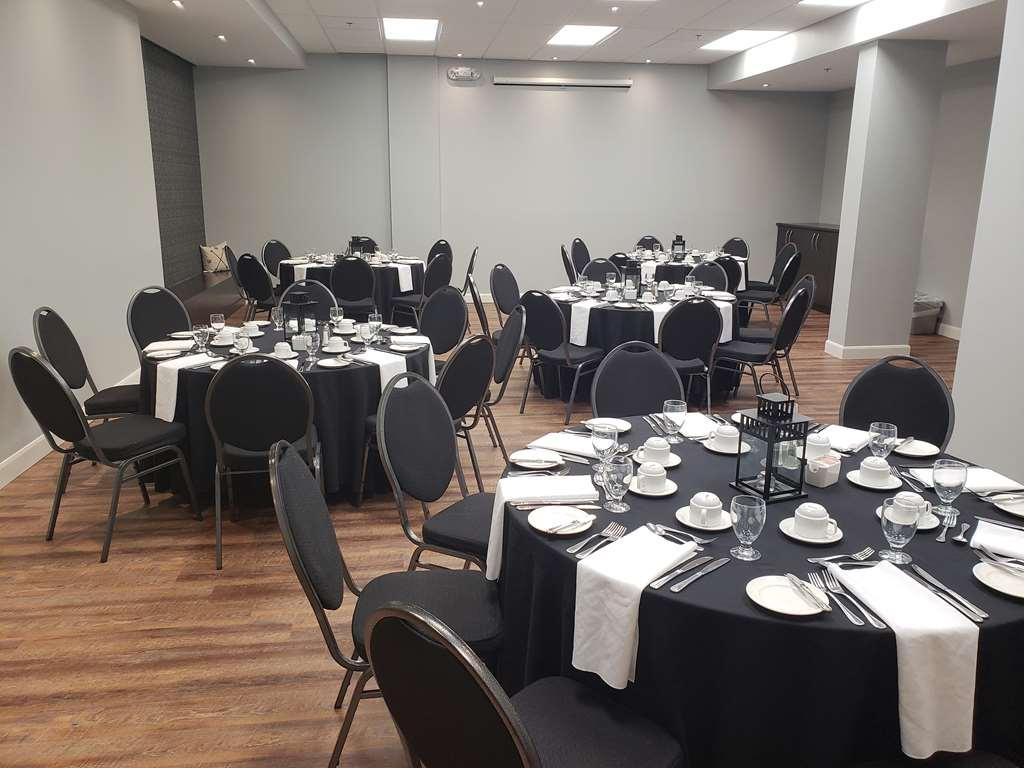 Cambridge Hotel And Conference Centre Servizi foto